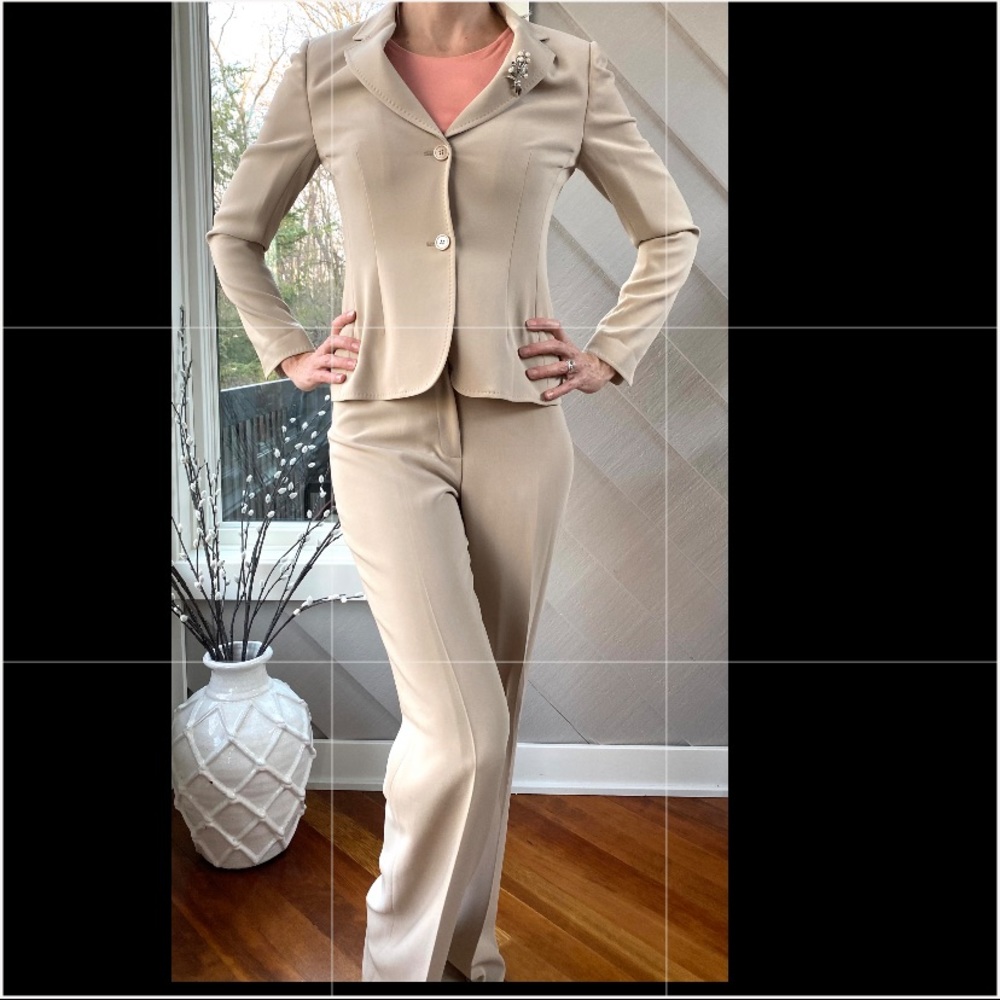 Casual Corner Women’s Suit